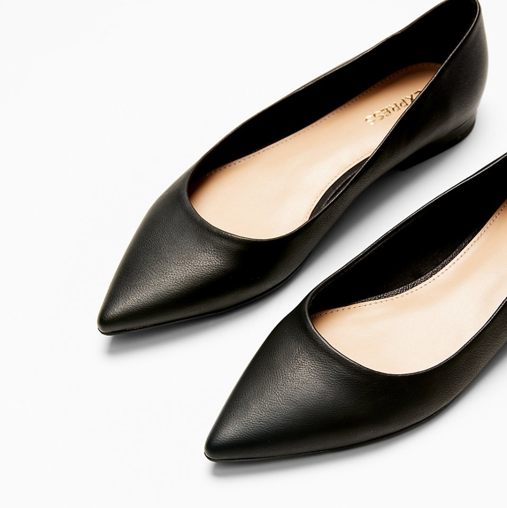 Black express flats 7.5